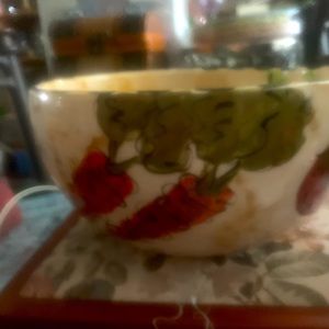 Hand painted bowl by T. Roe phfaffstead 2008